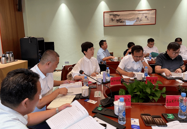 中国玻璃纤维工业协会安全防护用玻纤制品分会筹备会议在江西上饶顺利召开